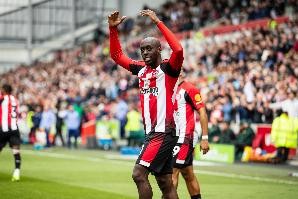 记者：预计纽卡未来1-2天内重启维萨的谈判，个人条款不是问题