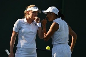 张帅组合鏖战三盘挺进温网女双16强