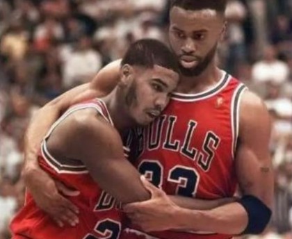 百家乐官网-阿里纳斯谈塔图姆复出：乔丹退役后 皮蓬也曾独自带队成二号种子